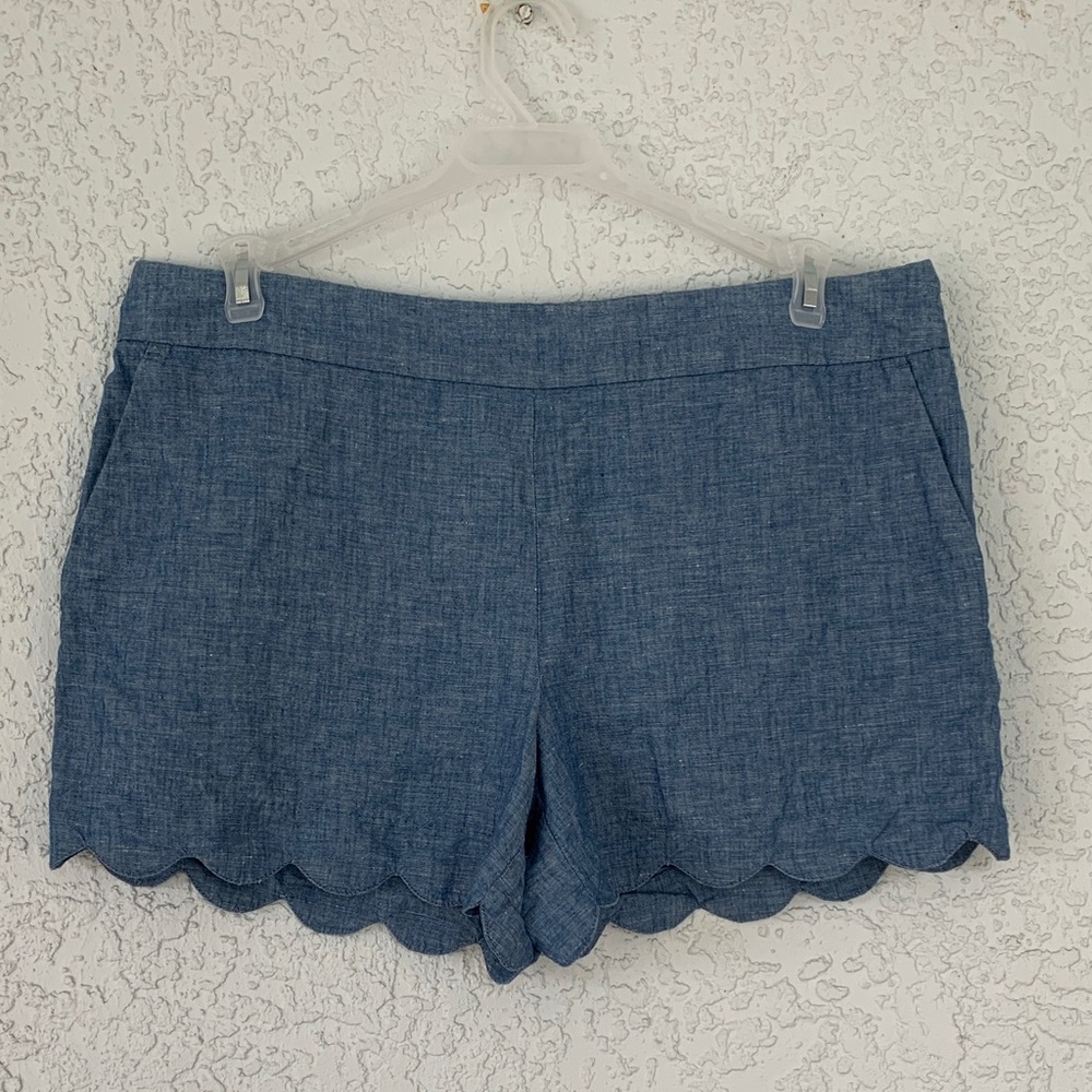 Loft  Blue the riviera  Scalloped Shorts side zipper size 12